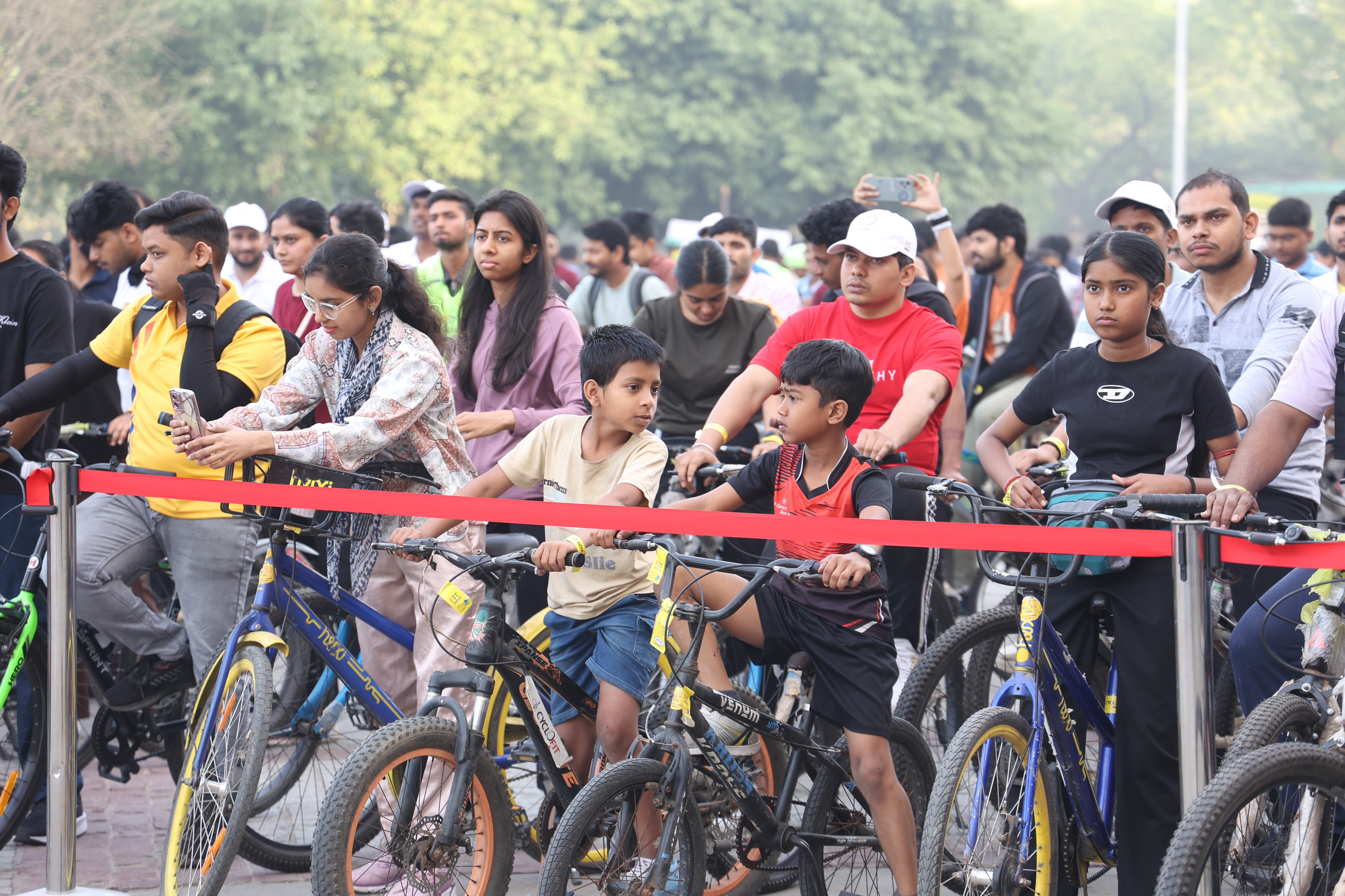 Citizens Participate in Sunday on Cycle Event